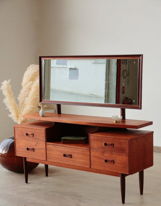 Image 1 of Toletta inglese vintage degli anni '60 – Design di metà secolo