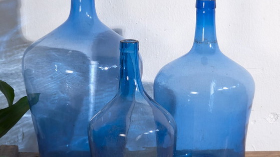 Antique blue colour demijohns (c.1920). Set of 3 pieces #1 – Glass & Decanter (photo 3 of 10)