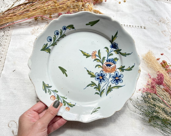Antiek 18e-eeuws Frans Nevers Faience Bord, Bloemenpatroon – Servies (photo 5 of 7)
