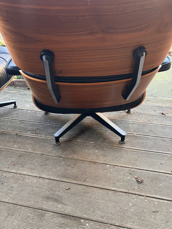 Image 1 of Fauteuil Eames Lounge (réplique italienne)