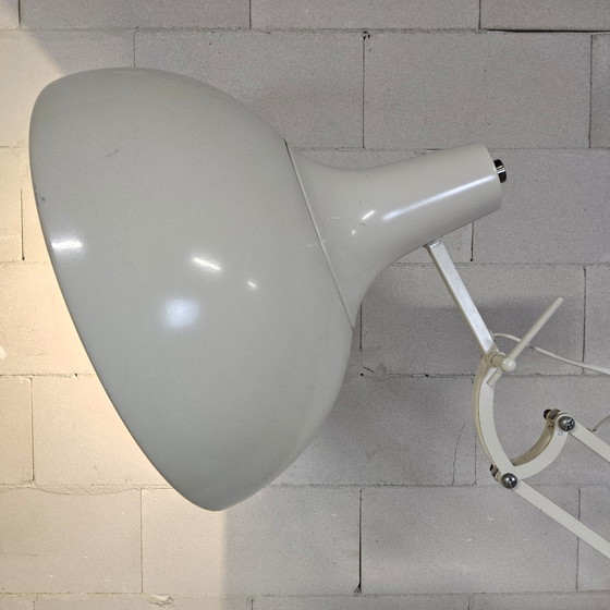 Image 1 of Grande lampada da terra bianca regolabile in metallo vintage industriale