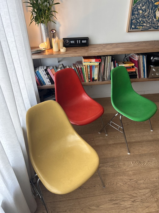 Set van 3 originele jaren 60 Fiberglass DSS Eames chairs