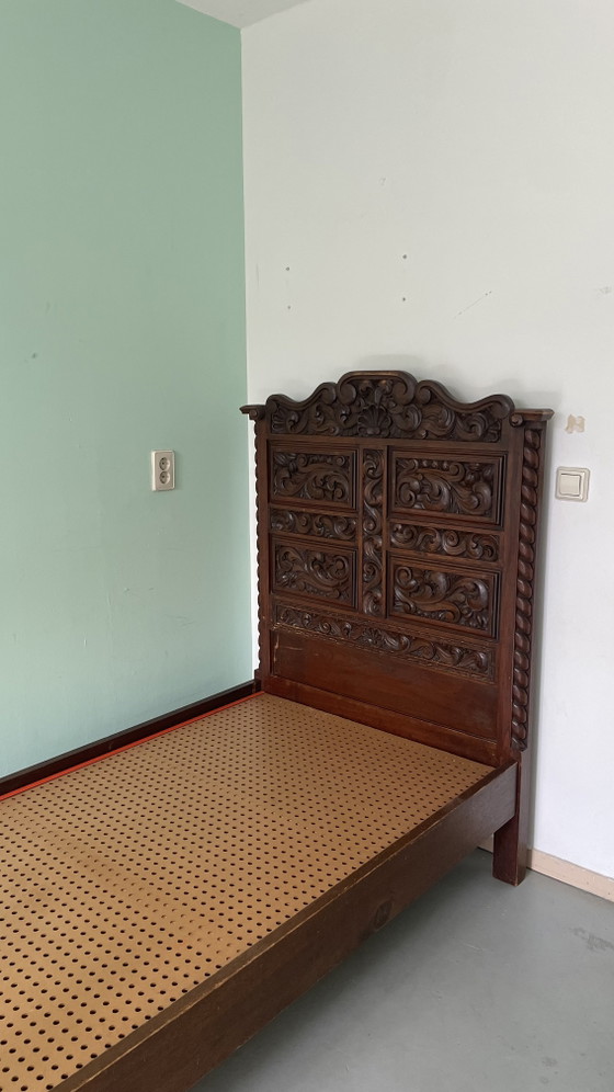 Holzgeschnitztes mexikanisches Bett 90x190 von 1920 – Betten (photo 2 of 5)