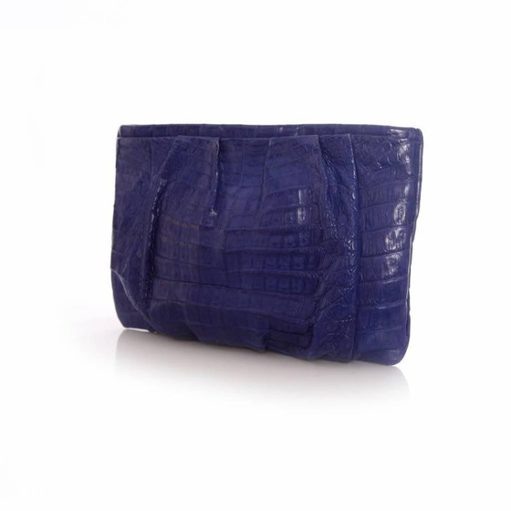 Image 1 of Nancy Gonzales, pochette in morbida pelle di coccodrillo color blu cobalto.