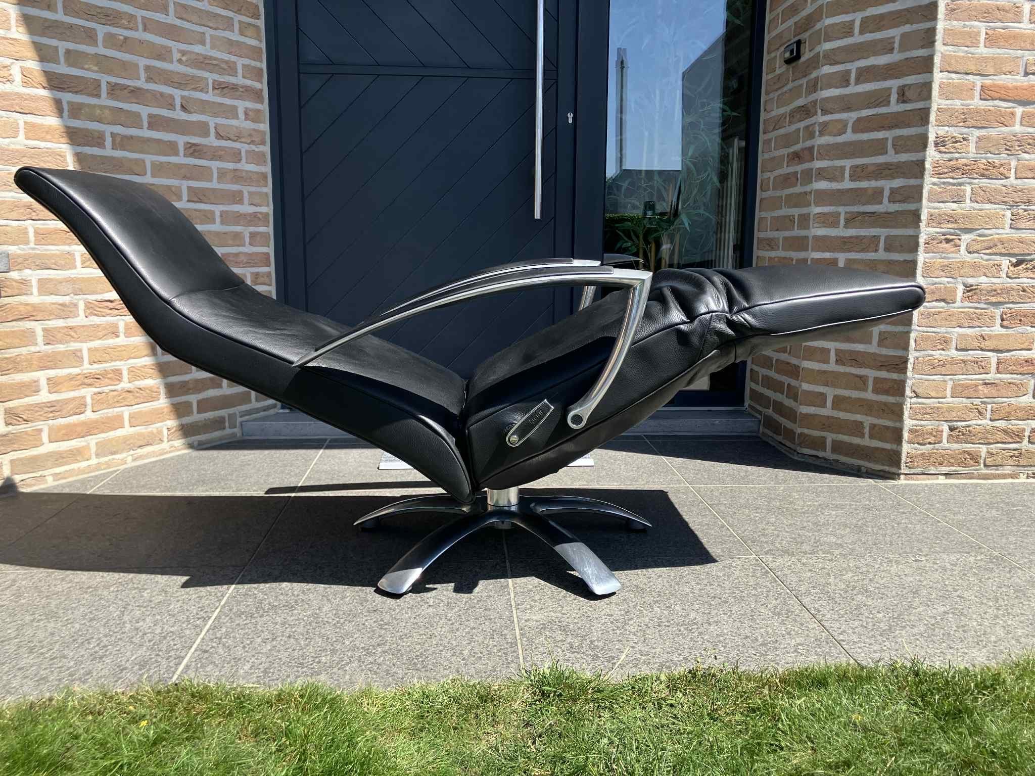 Recent Jori Brainbuilder recliner, black leather incl pillow Medi Mono-move
