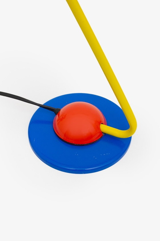 Image 1 of Hema Schreibtischlampe im Memphis-Stil aus den 1980er Jahren mit Kappe