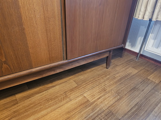 Image 1 of Armadio vintage in teak impiallacciato (circa 70 anni) – buone condizioni