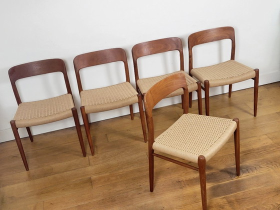 Image 1 of Juego de 5 sillas de comedor Niels O. Møller modelo 75 para J.L. Møllers Møbelfabrik