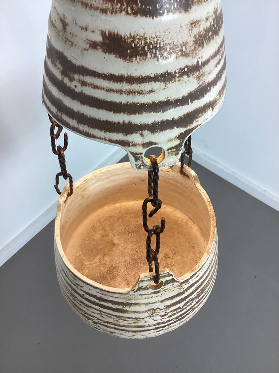 Image 1 of Lampada vintage in ceramica anni Settanta con vaso di fiori sottostante