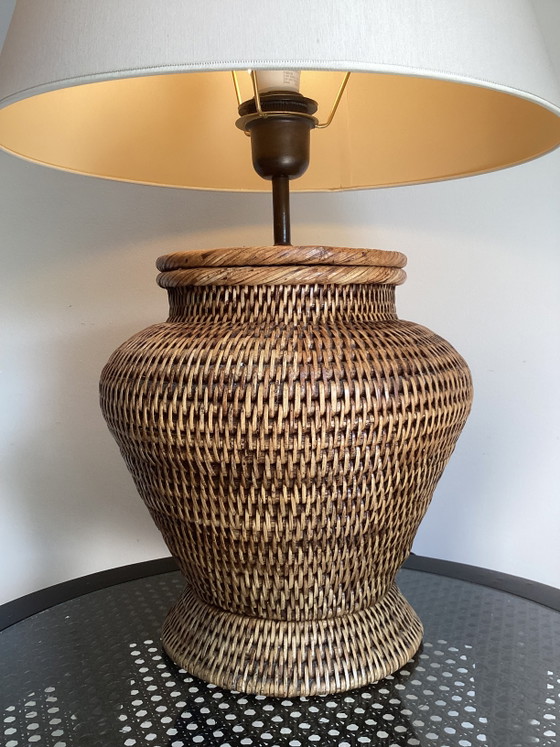 Lampada da tavolo birmana in rattan Flamant con paralume in lino – Lampade da tavolo, Wicker, Rubber (photo 3 of 6)