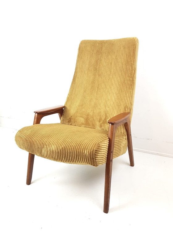 Image 1 of Poltrona vintage in legno di teak giallo, recentemente rivestita in senape