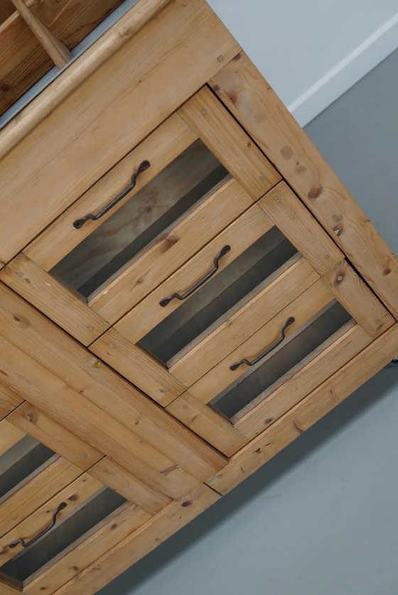 Image 1 of Vintage Nederlandse grenen haberdashery winkelkast met glazen fronten