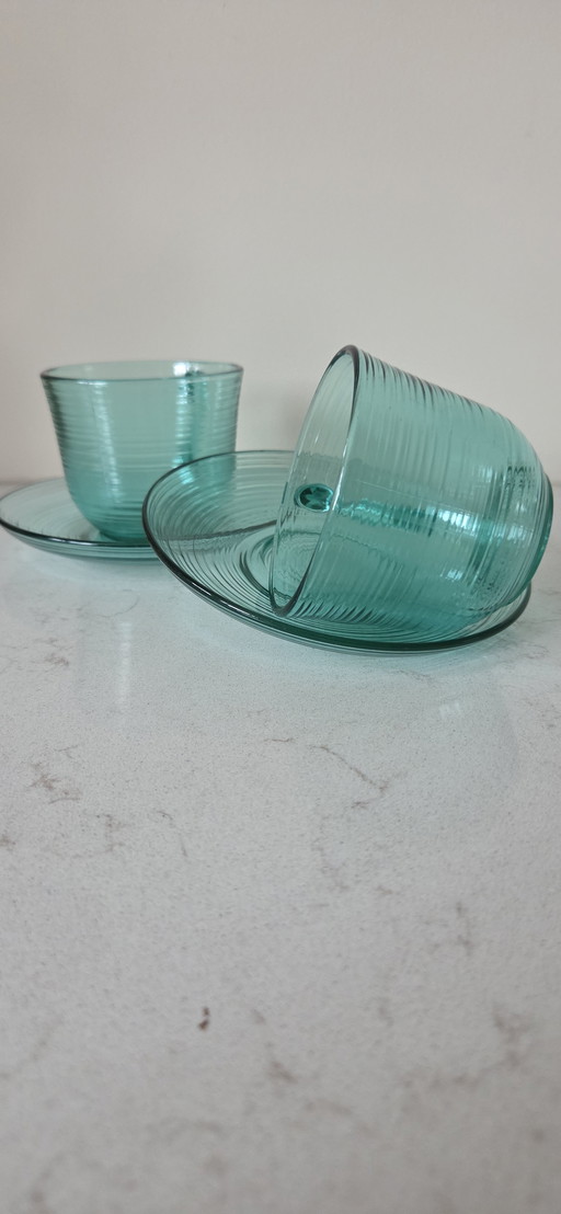 Arcoroc France glass set