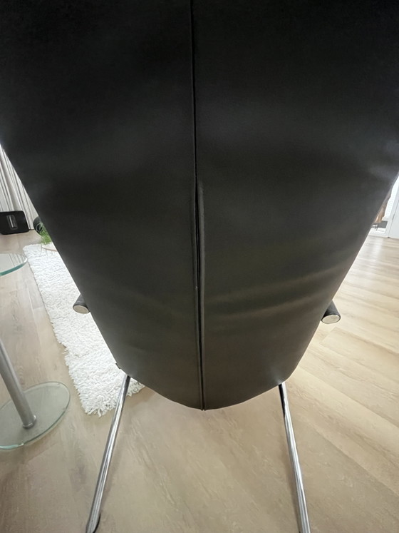 IP Design Curve Zwart Leren Fauteuil Ment Inschuifbare Voetensteun – Leather, Metal (photo 7 of 7)