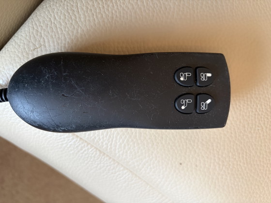 Image 1 of Sillón reclinable eléctrico de cuero - Ajustable