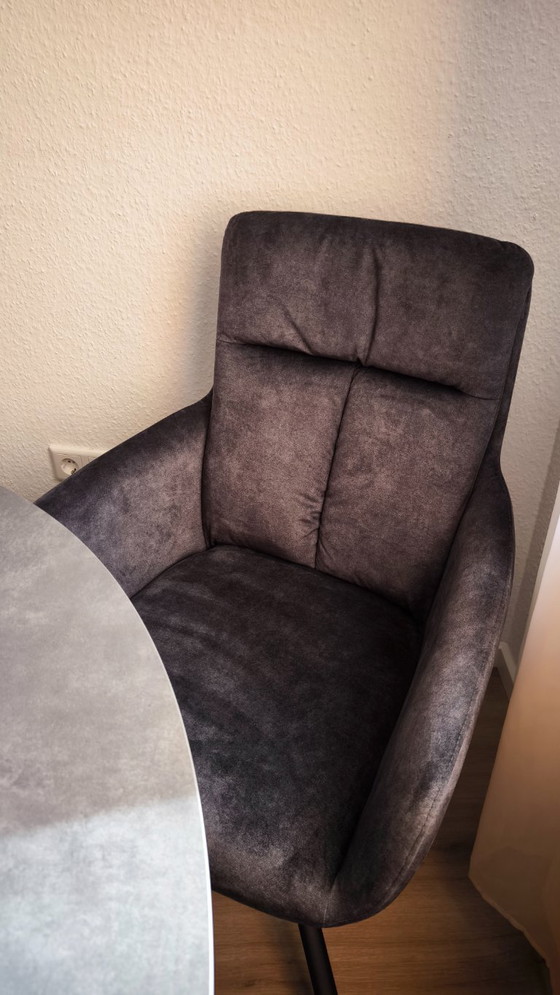 Image 1 of Winnipeg dining table + 4 × Venjakob armchairs “Fiona” – as new