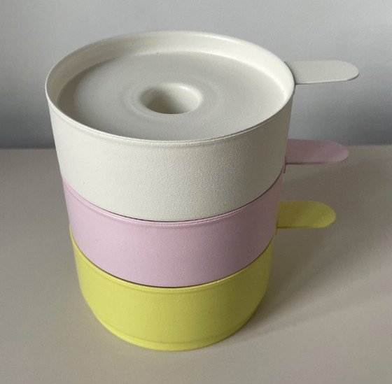 Image 1 of IKEA - Tre candelieri impilabili in metallo nei colori pastello degli anni '90: rari!