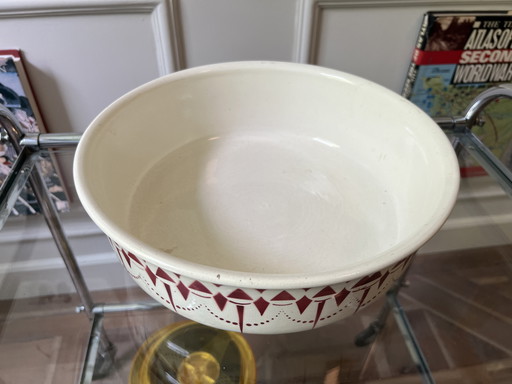 Decorative bowl from the Manufacture Impériale et Royale de Nimy