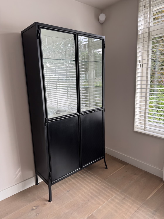 Image 1 of Bella vetrina in metallo Washington nero (con vetro)