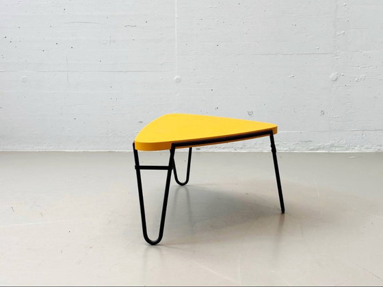 Image 1 of Mesa de centro Petalo de Charlotte Perriand para Cassina, principios de la década de 2000