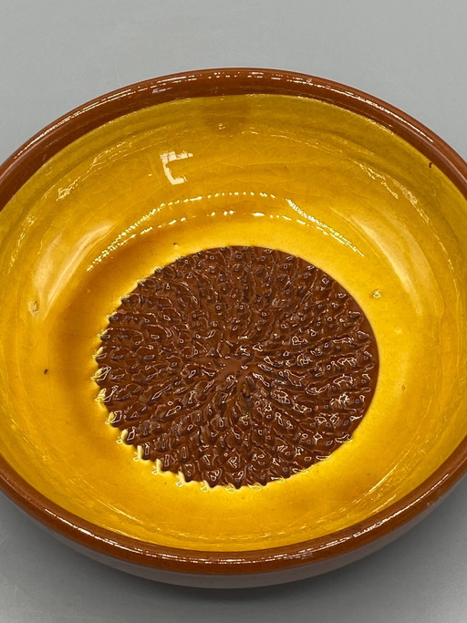 Plato de loza esmaltada para aperitivos – Decoración de girasol en relieve – servies (photo 2 of 5)