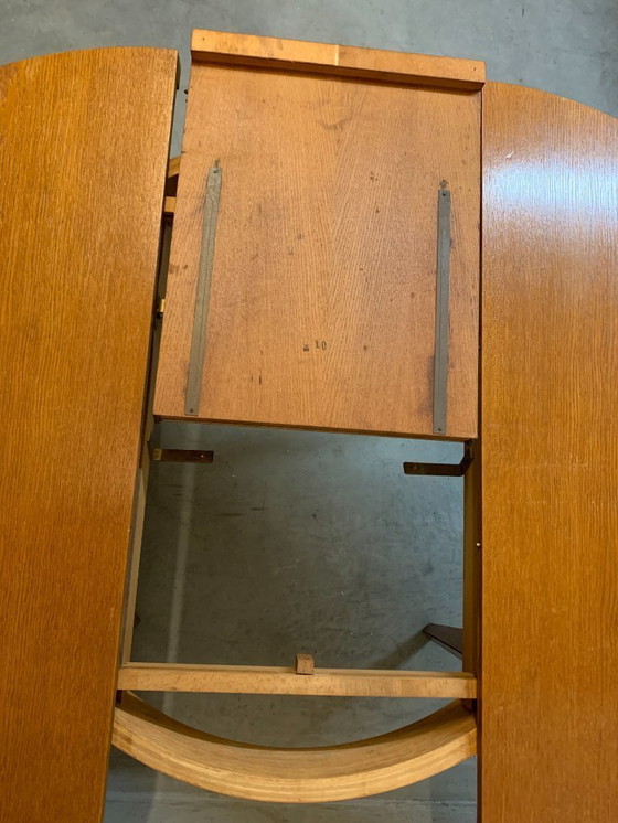 Image 1 of Round extendable dining table from Lübke