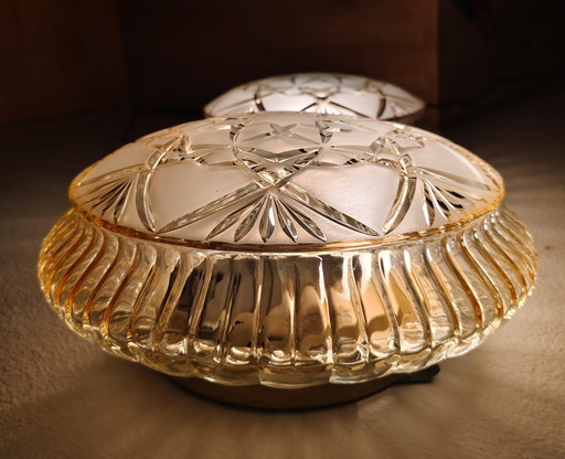 Par de apliques de pared/techo vintage de cristal de plomo de alta calidad con corte en forma de estrella.