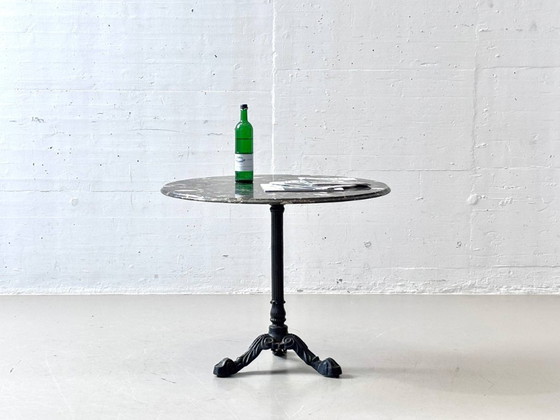 Image 1 of Eleganter dunkler Bistrotisch mit Marmorplatte, 1980er Jahre
