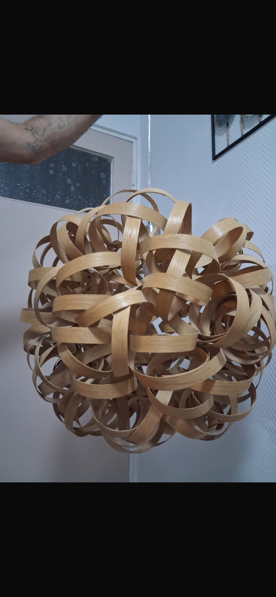 Exklusive Tom Raffield Handgefertigte Eichenholz Pendelleuchte (ø 58 cm), Pendelleuchten, Beige (Foto 2 von 6)