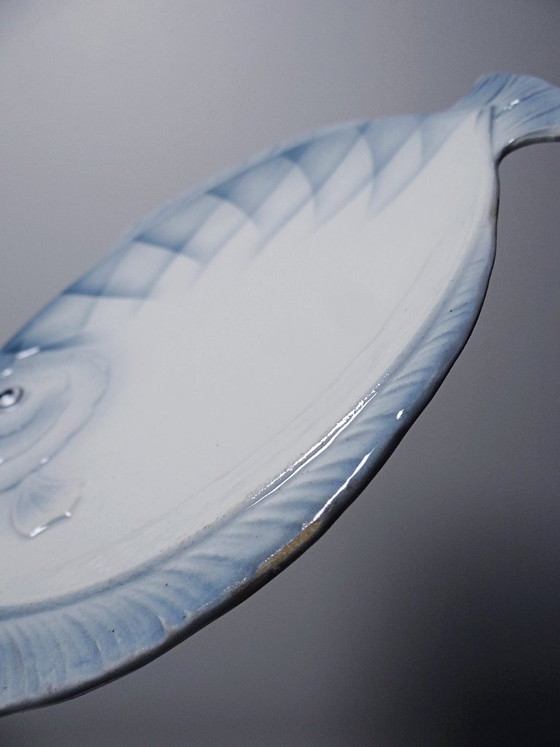 Image 1 of Vintage Czechoslovakian earthenware fish service, 6 plates and one platter