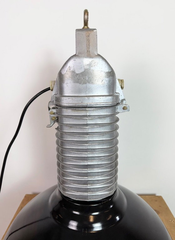 Image 1 of Grote industriële hanglamp van zwart emaille van Philips, jaren 60.