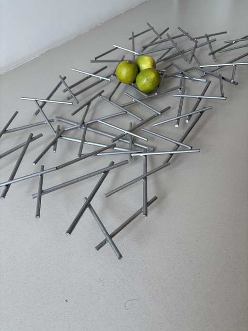 Vintage Obstschale aus Metall mit abstraktem Design, großes Modell, ca. 74 x 38 cm
