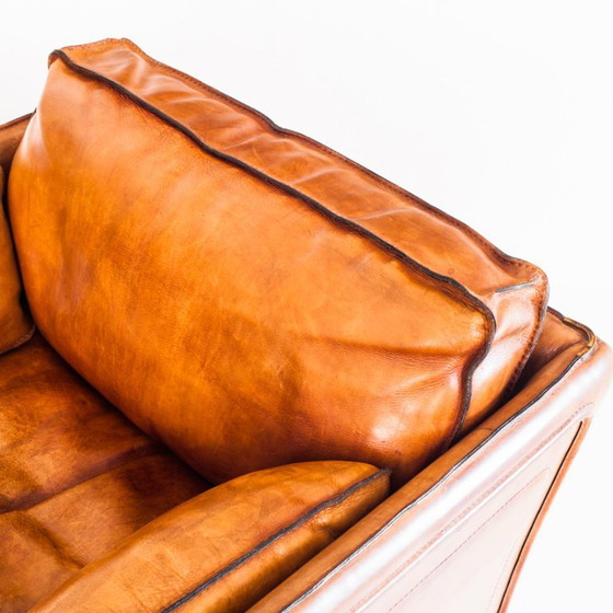Fauteuil club vintage Roche Bobois. Cuir de buffle camel. France, années 1980 – Leather (photo 10 of 18)