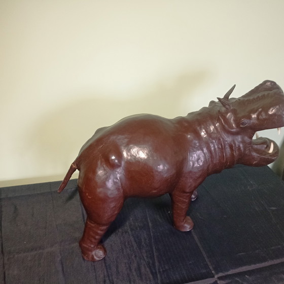 Image 1 of Vintage Leren Nijlpaard – Decoratief & Tijdloos – 50 cm