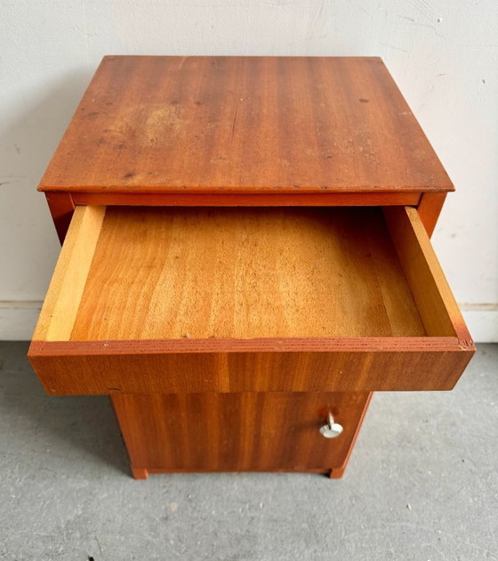 Image 1 of Comodino vintage con cassetto