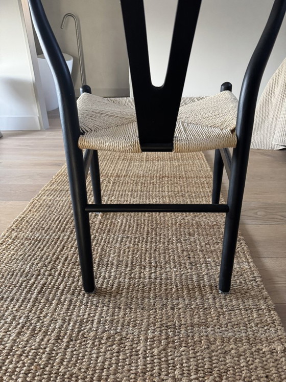 Image 1 of 2 sillas Wishbone sin marca