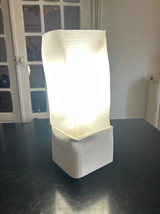 Thermoformed Plastic Lamp – Table lamps (photo 4 of 8)