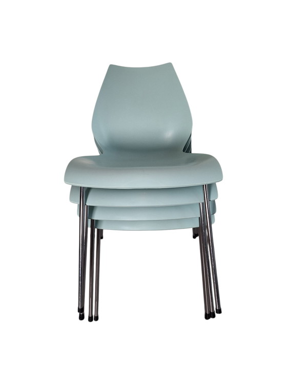 Image 1 of 4x Kartell Maui chairs by Vico Magistretti