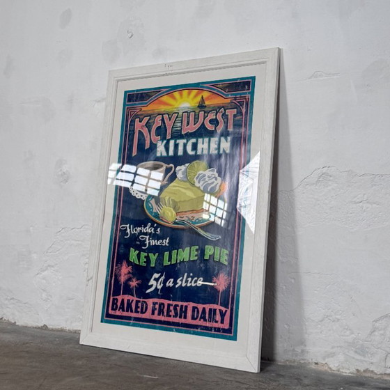 Image 1 of Poster di carta da cucina Key West, incorniciato – Arte murale vintage