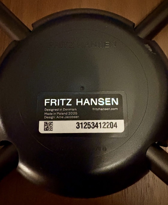 Image 1 of Grand Prix - set of 3 chairs - Arne Jacobsen - Fritz Hansen