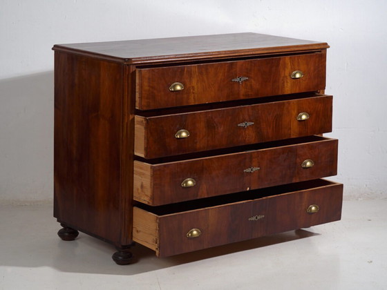 Antique pine chest of drawers with four drawers and brass handles – Central Europe, circa 1900 – Metal (photo 20 of 40)