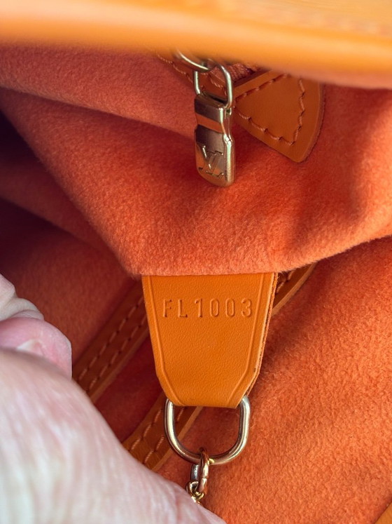 Louis Vuitton Bucket Epi Orage – vintage 2003 – with matching pochette – Bucket bags, Leather (photo 6 of 11)