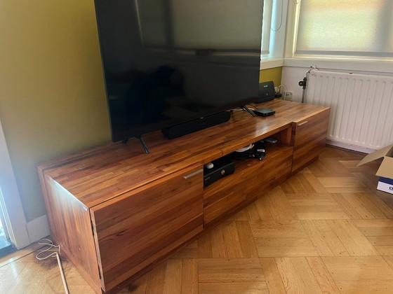 Image 1 of Massivholz-TV-Schrank