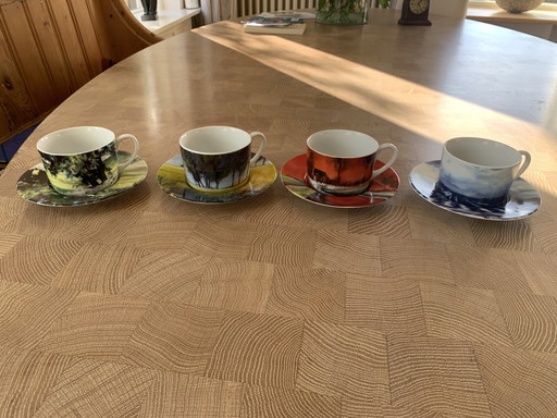 4 coffee/tea cups and saucers designed by Doet Boersma