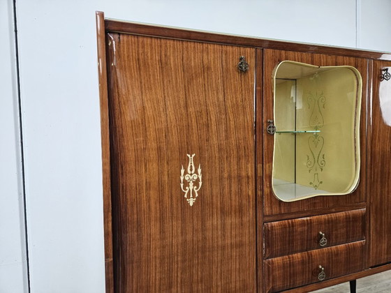 Image 1 of Vetrina in mogano della metà del 1960 con piano in vetro