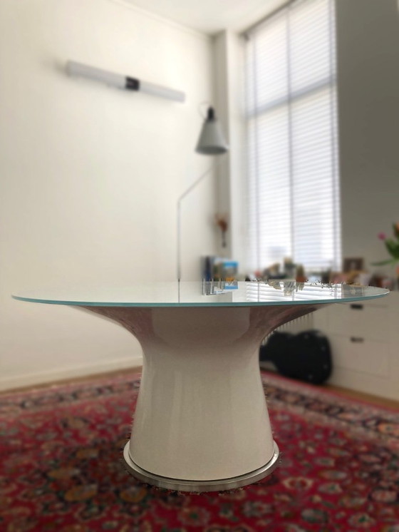 Image 1 of Cassina 390 Lebeau - table à manger ronde design - 160 cm
