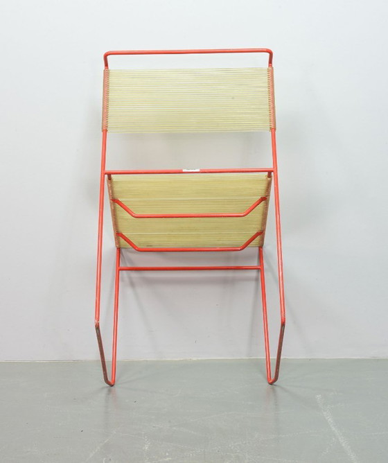 Image 1 of Einzelner minimalistischer, leuchtend roter italienischer Flyline „Spaghetti“-Beistellstuhl von Giandomenico Bellotti, Italien, 