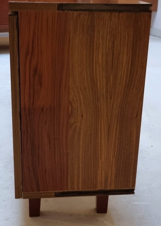 Buffet bas des années 70 – Bois (photo 13 of 17)