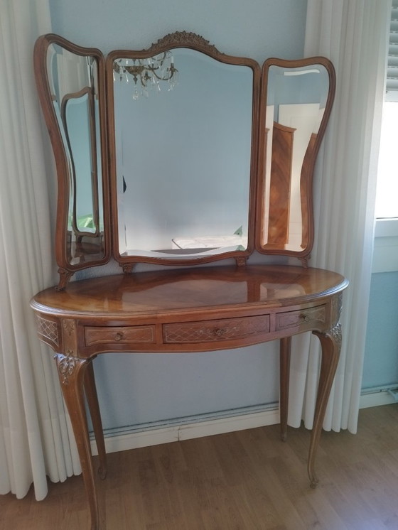 Image 1 of Tocador con espejo años 50