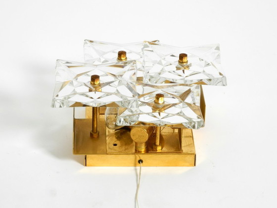 Image 1 of Originale Kinkeldey-Wandlampe aus Kristallglas und Messing aus den 1960er Jahren in neuwertigem Zustand